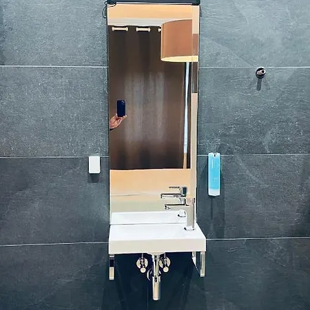 Отель Smart&Beautiful Deluxe